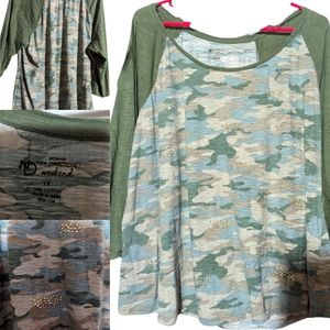 New Directions Weekend, Size 1X, Camo with a lil bling on front, 3/4 Sleeve